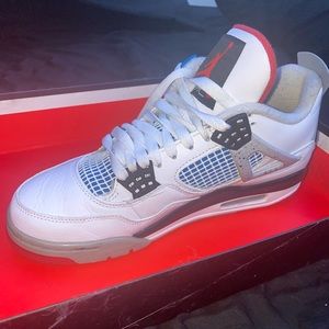 Jordan 4 Retro SE